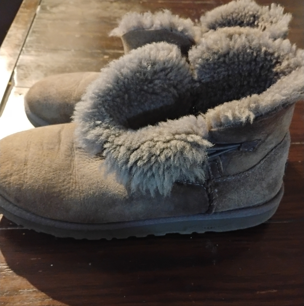 UGG Gray Faux-Shearling Lined Boot - Picture 1 of 5